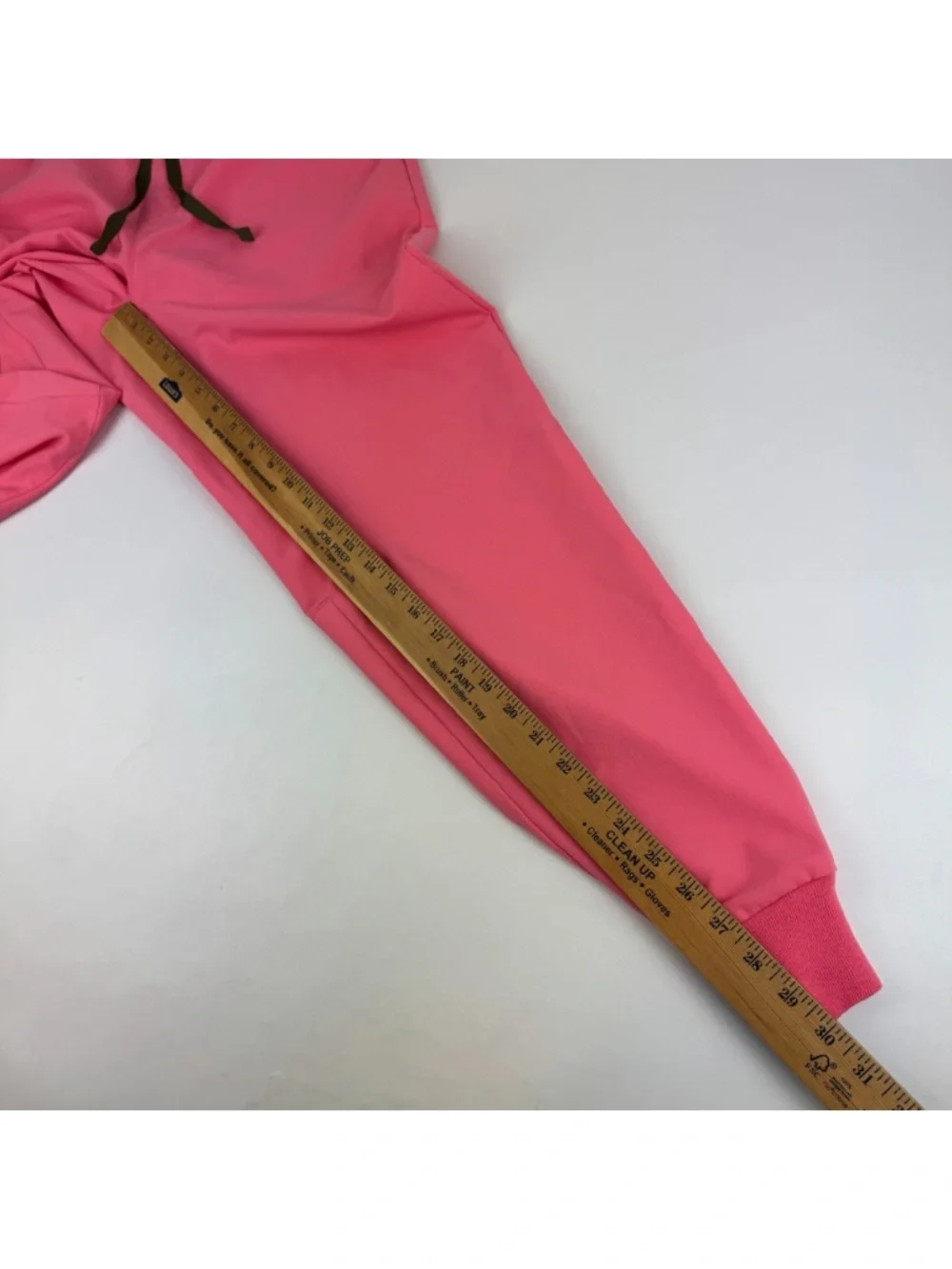 FIGS Mens Size M x 30